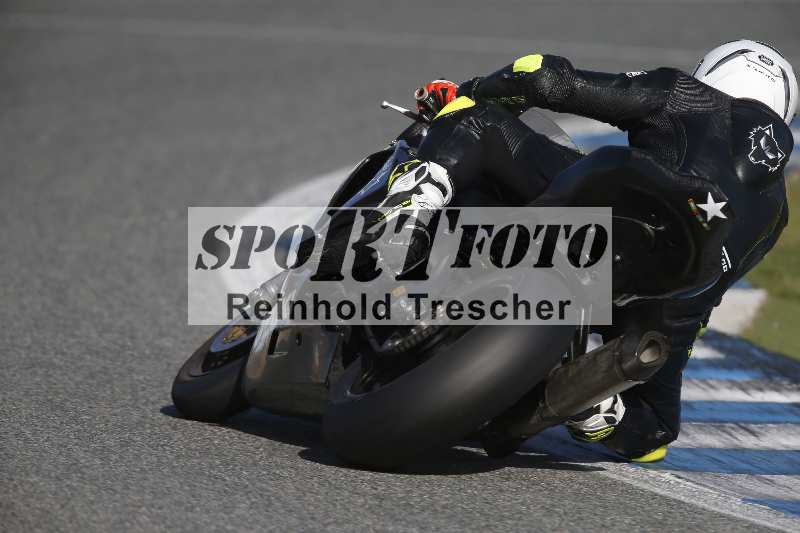 /Archiv-2024/02 29.01.-02.02.2024 Moto Center Thun Jerez/Gruppe schwarz-black/backside